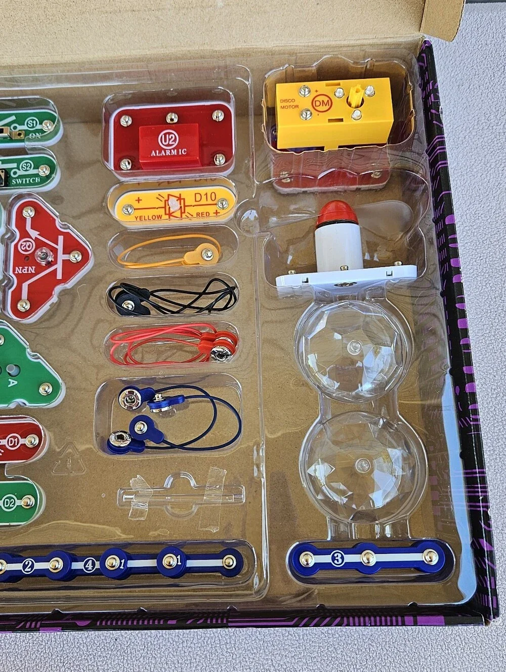 Elenco Snap Circuits Arcade Electronics Kit SCA-200 Ages 8-108 STEM Science